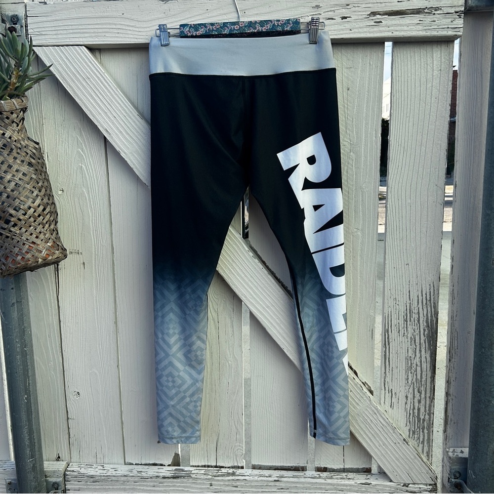 Raiders Leggings - Picture 3 of 4